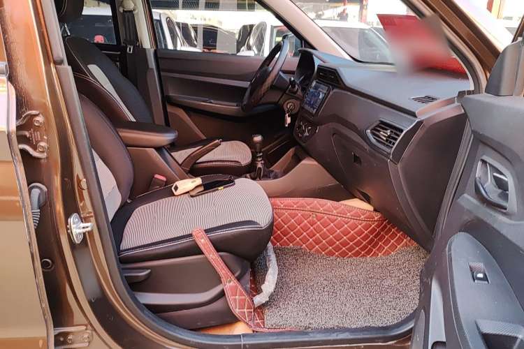 Used Wuling Hongguang 2021 1.5L S Base Version LAR
