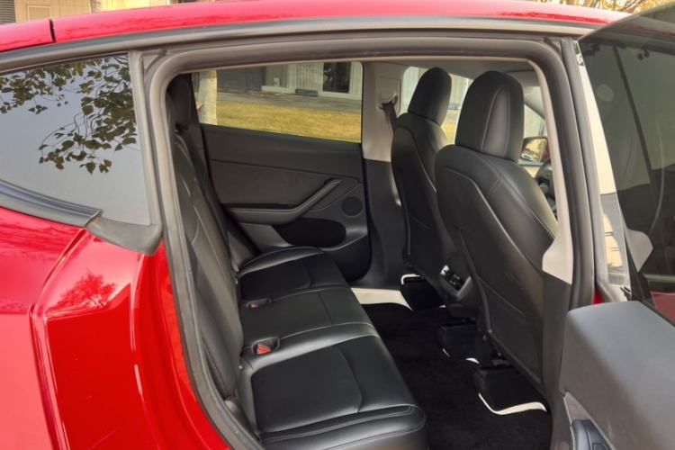 Used Tesla Model Y 2022 Rear-Wheel-Drive Version