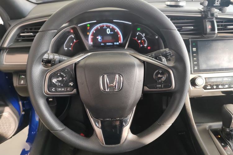 Used Honda Civic 2021 HATCHBACK 220TURBO CVT Trendy Cool Edition
