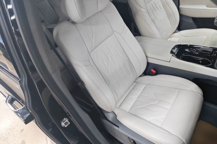 Used Zeekr 009 2024 7-Seater Walk-Through Version Four-Wheel Drive 108 kWh