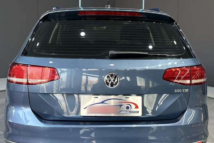 Used Volkswagen Variant 2018 380TSI Two-Wheel Drive Comfort Edition
