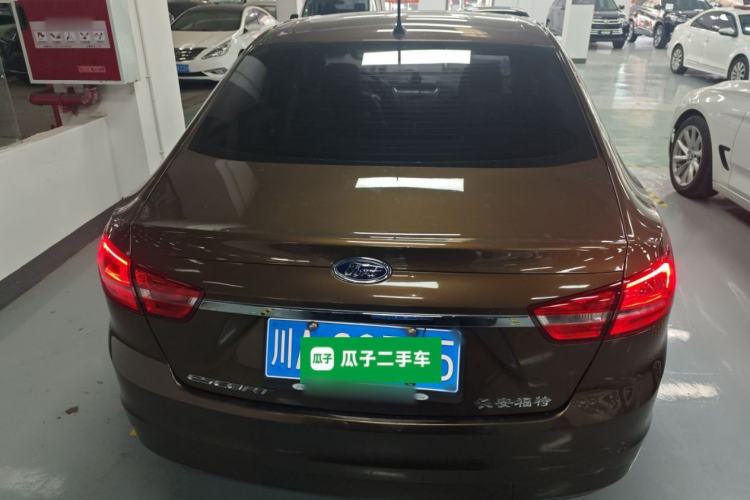 Used Ford Escort 2015 1.5L Automatic Fashion Model
