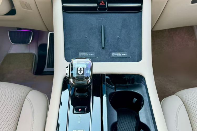 Used Hima AITO M7 2024 1.5T Intelligent Drive 4WD Ultra Version 5 Seats