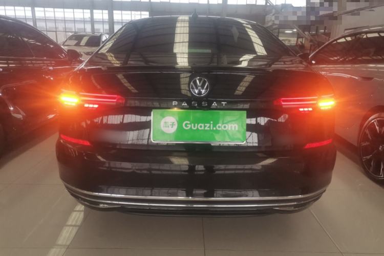 Used Volkswagen Passat 2020 Facelift 330TSI Elite Edition China VI Standard