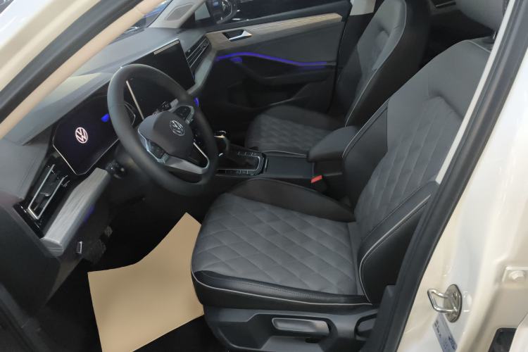 Used Volkswagen Sagitar 2025 Revised 300TSI DSG Excellence Edition
