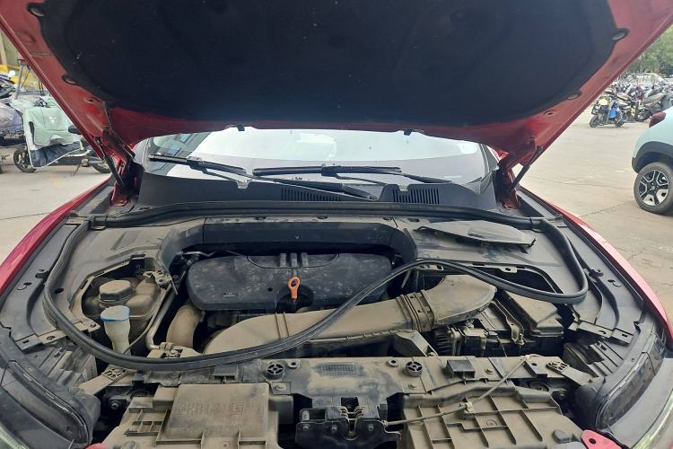 Used Wey VV5 2020 1.5T Two-Wheel Drive Color Pioneer
