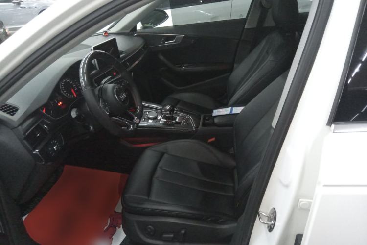 Used Audi A4L 2018 30th Anniversary Edition 40 TFSI Trendy Model
