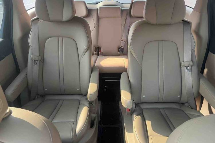 Used Buick GL8 2021 ES Land Cruiser 653T Luxury Edition
