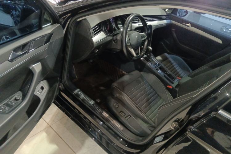 Used Volkswagen Magotan 2020 280TSI DSG Comfort Edition
