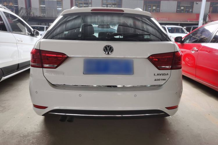 Used Volkswagen Gran Lavida 2015 230TSI DSG Comfort Edition
