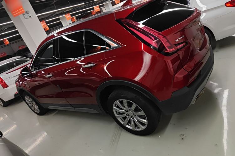 Used Cadillac XT4 2022 28T Two-Wheel-Drive Luxury Version
