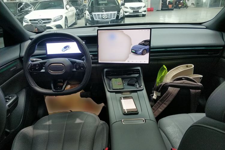 Used Lynk & Co 07 2024 EM-P 126 Long-Range Halo
