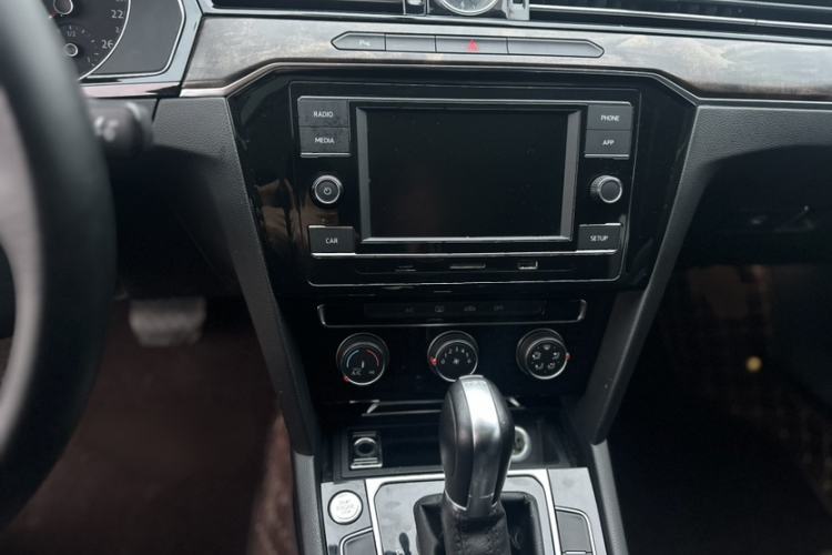 Used Volkswagen Magotan 2019 330TSI DSG Leading Model China VI Standard
