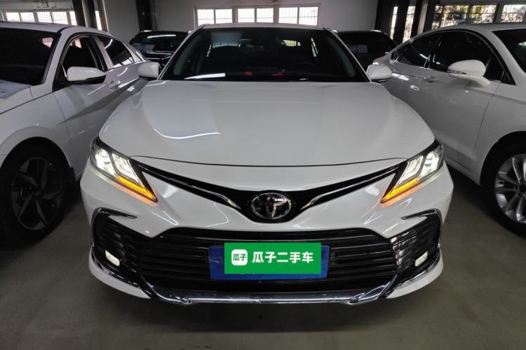 Used Toyota Camry 2023 2.0G Luxury Edition
