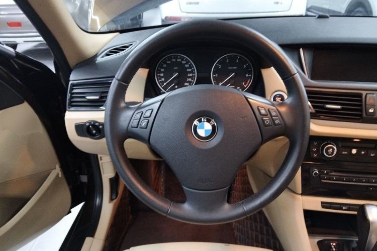 Used BMW X1 2012 sDrive18i Luxury Edition