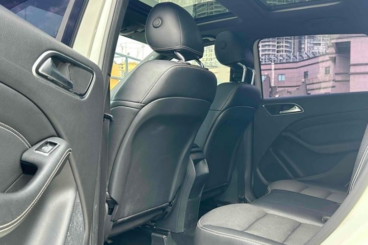 Used Mercedes-Benz B-Class 2015 B 200 Sport Edition
