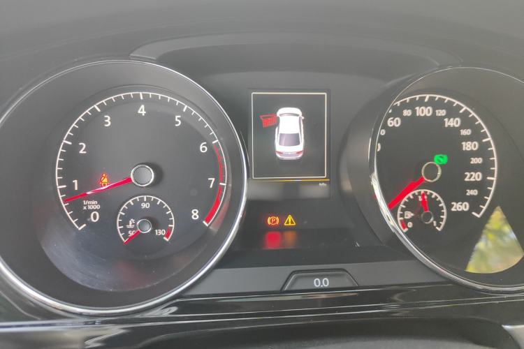 Used Volkswagen Lamando 2015 280TSI DSG Luxury Edition