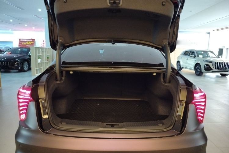 Used Hongqi H5 PHEV 2025 170 Super Hybrid Version
