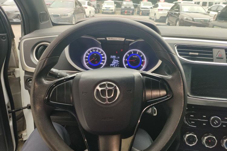 Used Brilliance V3 2015 1.5L Manual Comfort Model
