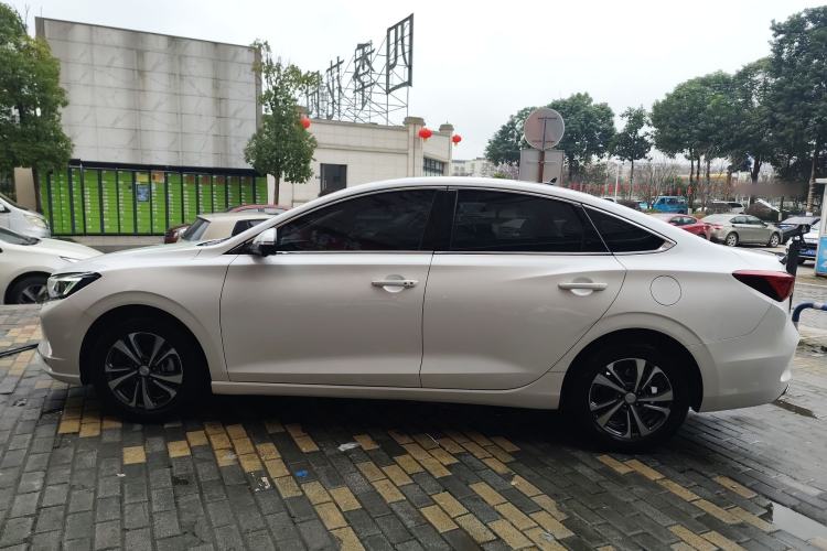 Used Changan Eado 2021 PLUS Blue Whale NE 1.4T GDI DCT Prestige Model
