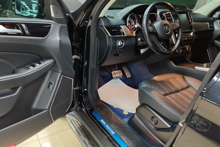 Used  BJ90 2020 4.0T Prestige Edition
