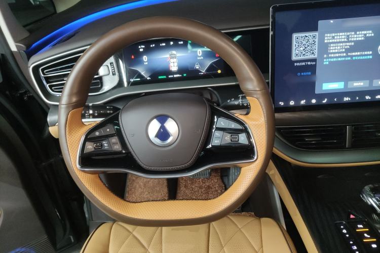 Used Denza D9 2024 DM-i 1050 Luxury Model
