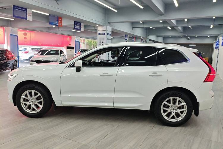 Used Volvo XC60 2019 T5 4x4 Smart Edition China VI Standard