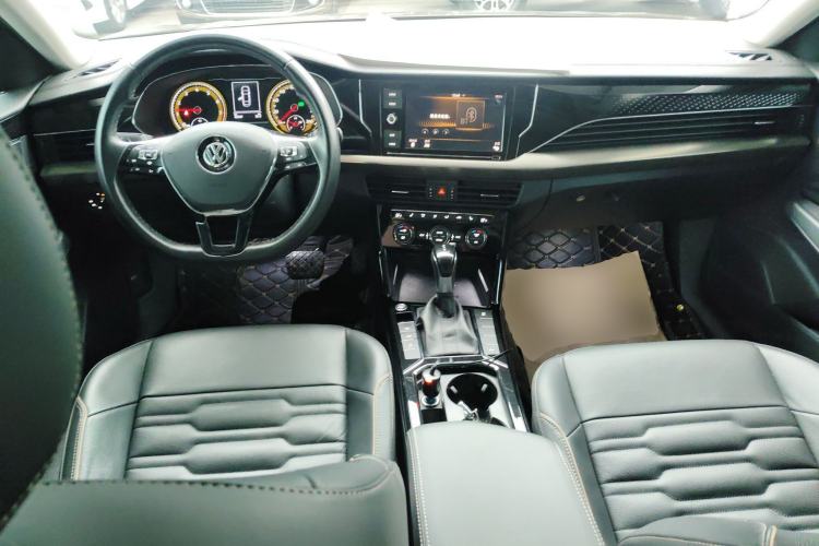 Used Volkswagen Passat 2019 330TSI Elite Edition China VI
