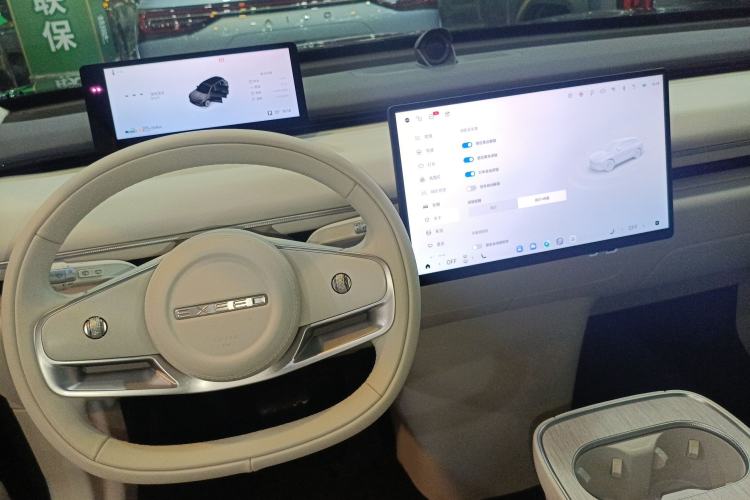 Used  Star Era ET 2025 Extended-Range 240 Max All-Wheel Drive Urban Advanced Driver Assistance