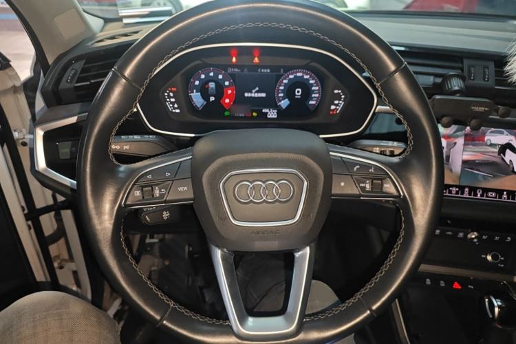 Used Audi Q3 2022 35 TFSI Progressive Dynamic Edition
