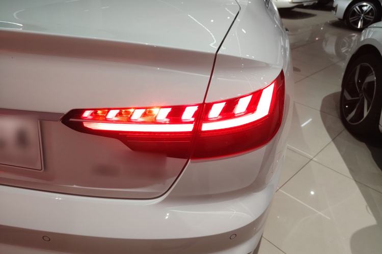 Used Audi A4L 2022 40 TFSI Fashion Dynamic Model