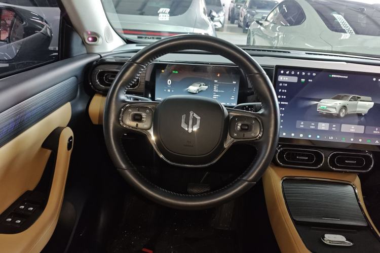 Used Leapmotor C11 2024 All-Electric 580 Luxury Edition
