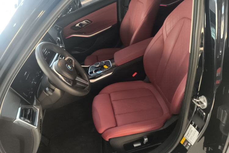 Used BMW i3 2022 eDrive 35 L
