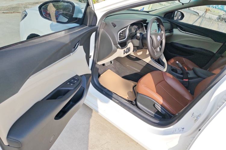 Used Buick GT 2017 15N Automatic Entry-Level Trim
