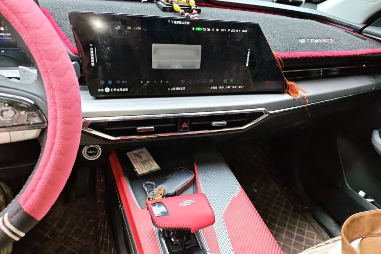 Used Oshan Z6 2023 Blue Whale 1.5T DCT Luxury Model
