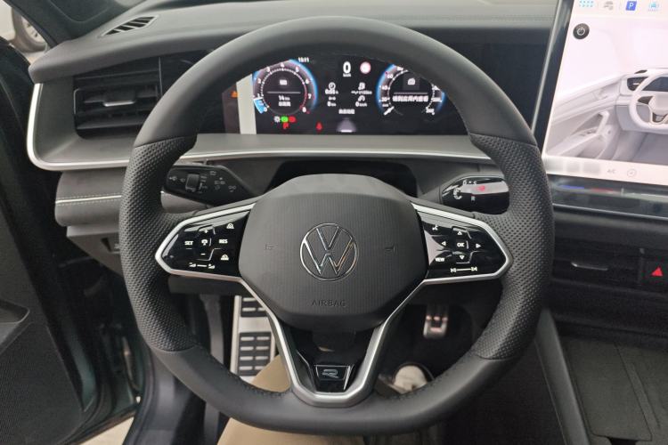 Used Volkswagen Tayron 2025 Tharu L 330TSI Two-Wheel Drive Elite City Package