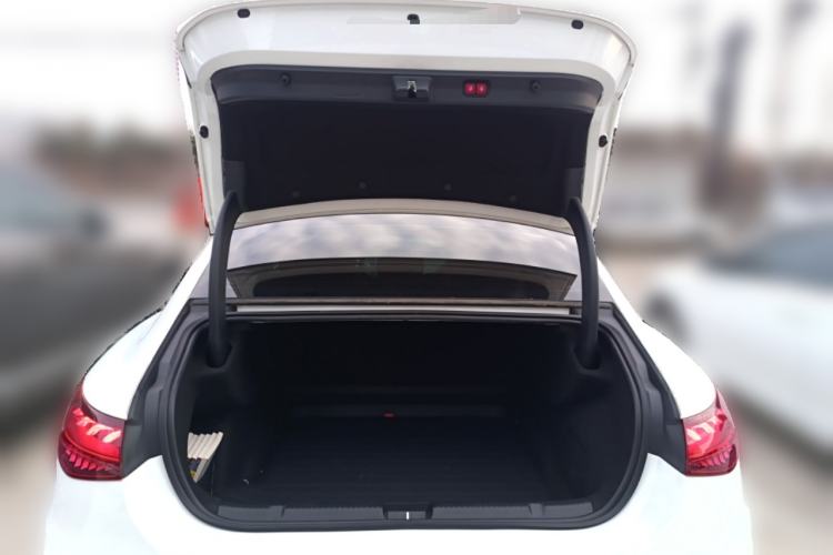 Used Mercedes-Benz EQE 2022 350 First Edition Special Version