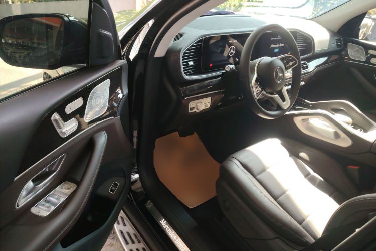 Used Mercedes-Benz GLE 2023 GLE 350 4MATIC Stylish Model
