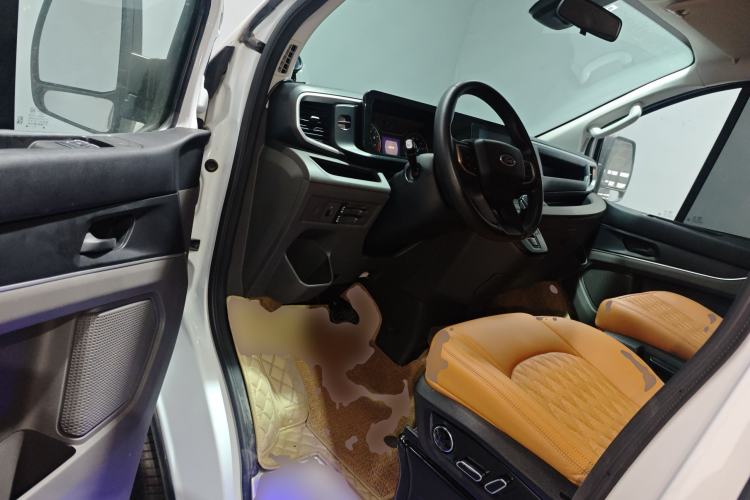 Used Ford Transit 2023 2.0T Gasoline Automatic Multi-Purpose Commercial Vehicle Mid-Drive Low-Roof Design 5/6 Seats
