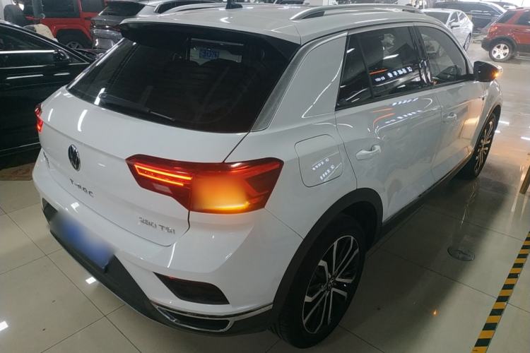 Used Volkswagen T-ROC 2021 280TSI DSG Two-Wheel Drive Comfort Connect Edition
