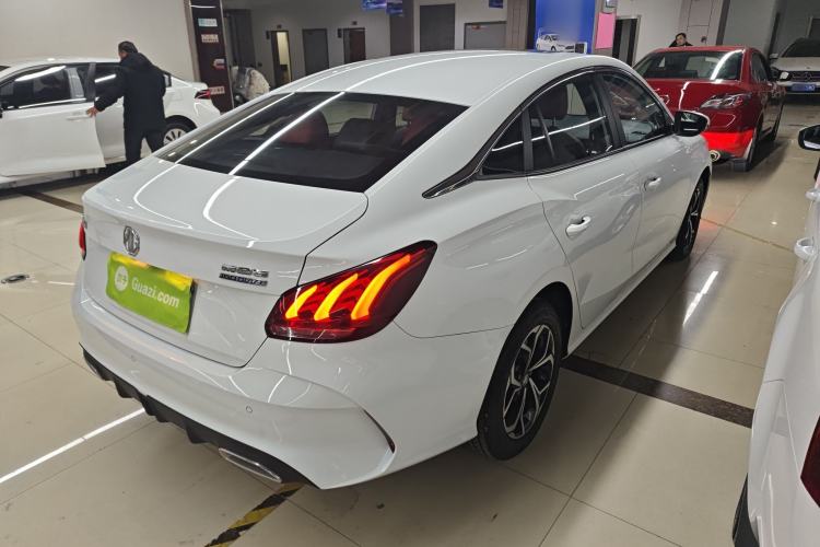 Used MG 5 2021 180 DVVT Manual Youth Luxury Edition