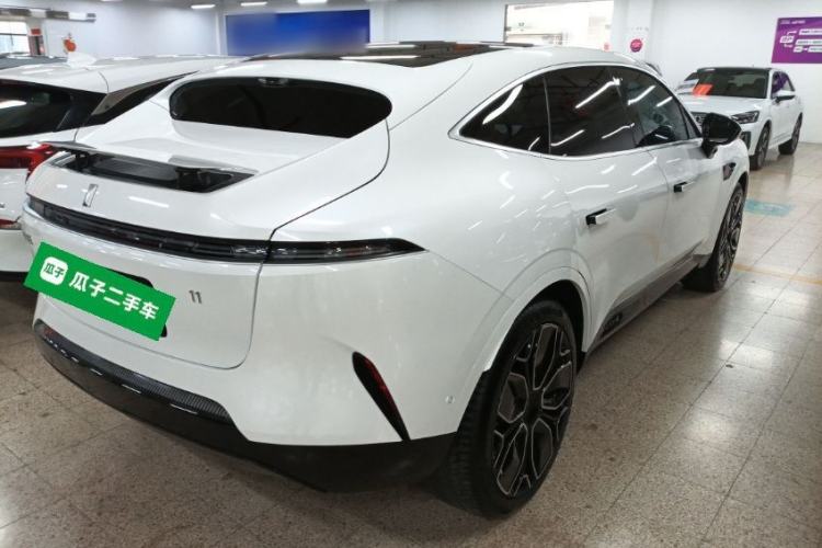 Used Avatr 11 2022 Long-Range Dual-Motor Luxury Edition 5 Seats