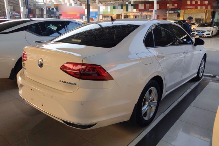 Used Volkswagen Lamando 2021 230TSI DSG Fashion Edition
