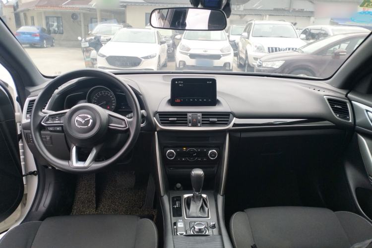 Used Mazda CX-4 2018 2.0L Automatic 2WD Blue Sky Exploration Edition China VI Standard
