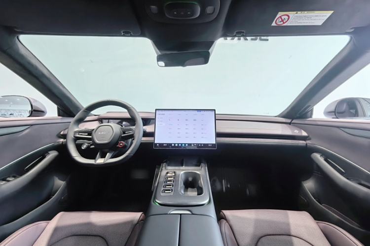 Used  SU7 2024 Rear-Drive Ultra-Long Range Advanced Pro-Level Intelligent Driving Version
