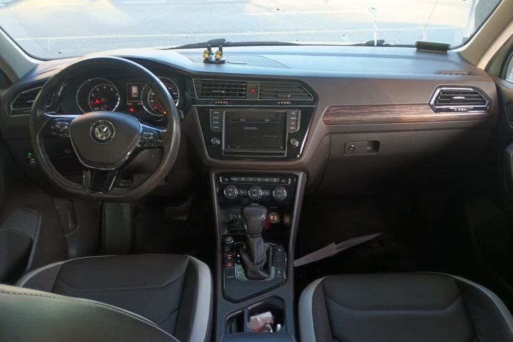 Used Volkswagen Tiguan L 2018 330TSI Automatic Two-Wheel Drive Luxury Edition