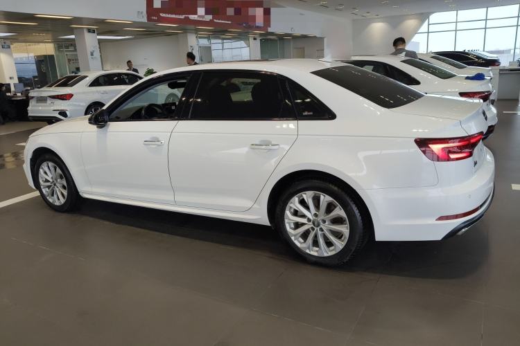 Used Audi A4L 2019 40 TFSI Ambition China VI