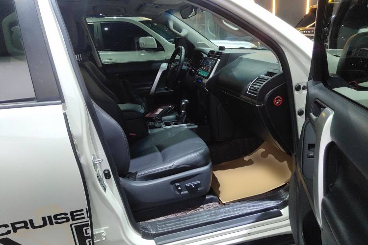 Used Toyota Prado 2018 3.5L Automatic TX-L with Rear-Mounted Spare Tire
