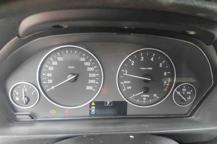 Used BMW 3 Series 2014 320Li Fashion Model
