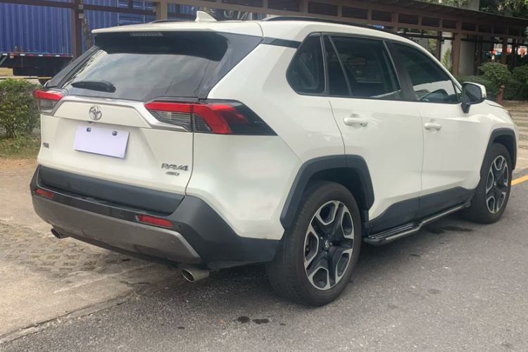 Used Toyota RAV4 2020 2.0L CVT Four-Wheel Drive Prestige Edition